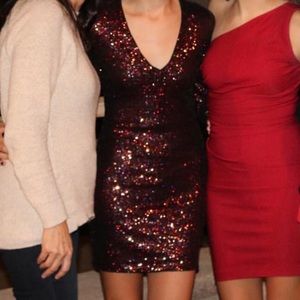 Burgundy shimmered dress with half sleeves